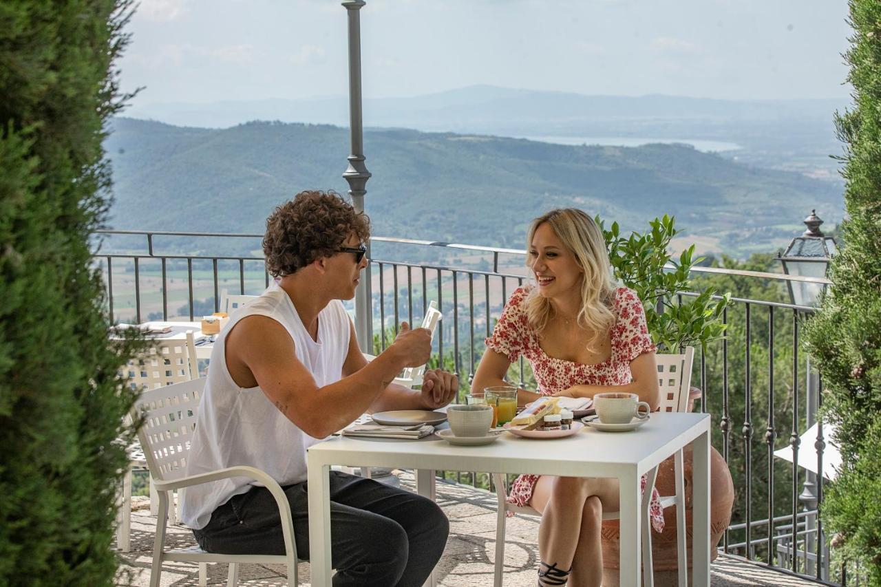 Locanda Agli Amici Cortona Bagian luar foto