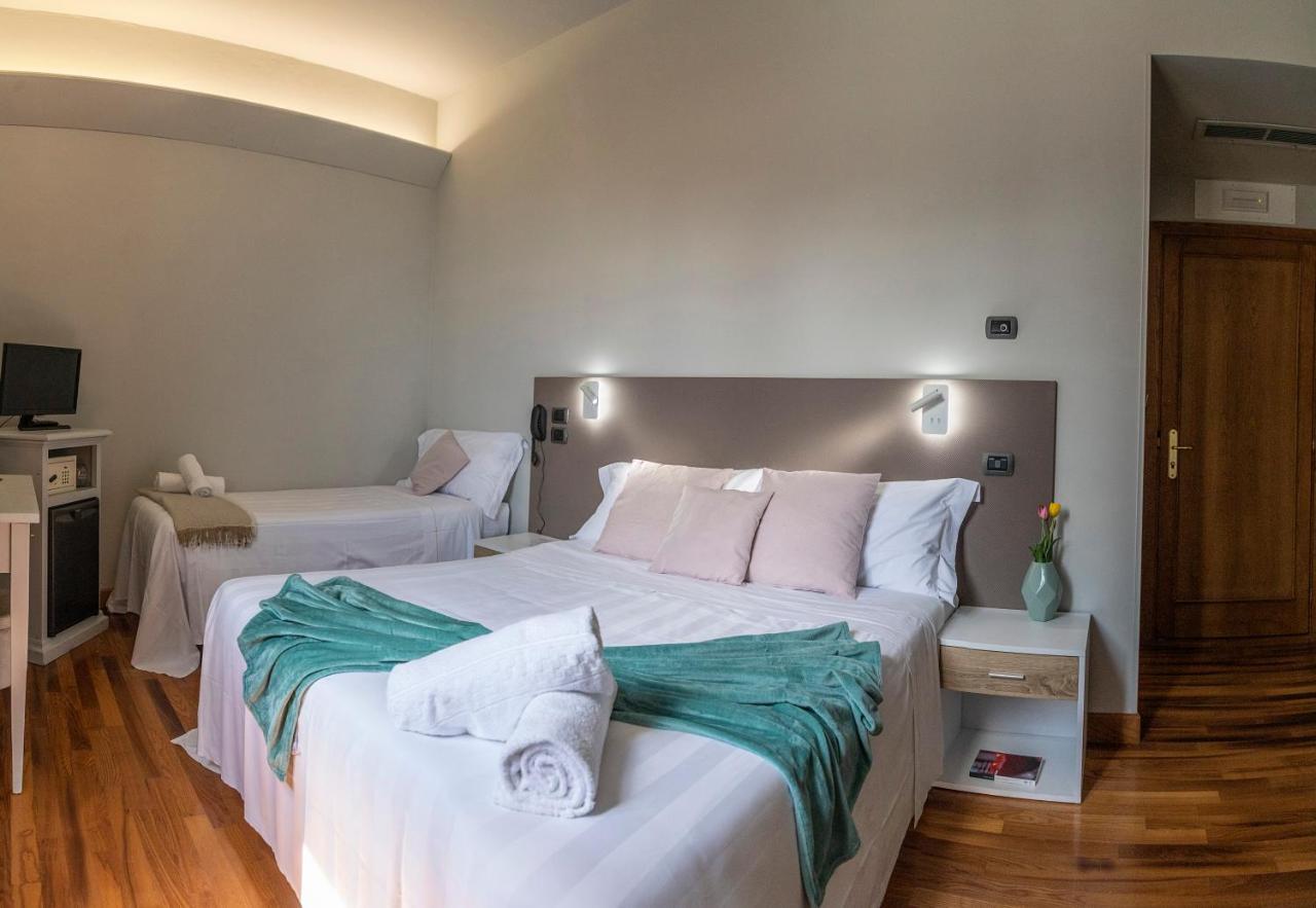 Locanda Agli Amici Cortona Bagian luar foto